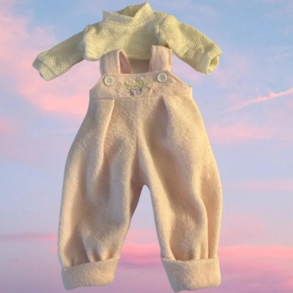 Rich By Nina  2000 Blonde Hair Blue Eyes Weighted Doll w/Realistic Eye lashes